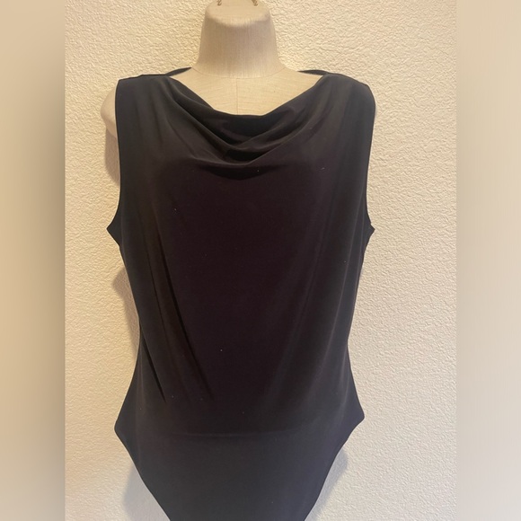 Express black sleeves bodysuit - Picture 2 of 4